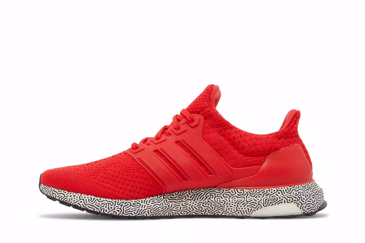 adidas UltraBoost 5.0 DNA Vivid Red, view 4