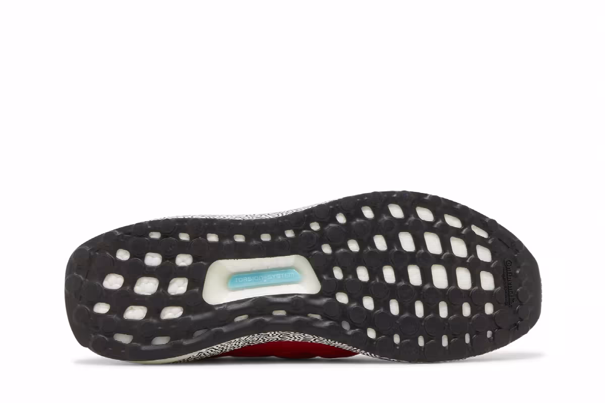 adidas UltraBoost 5.0 DNA Vivid Red, view 5