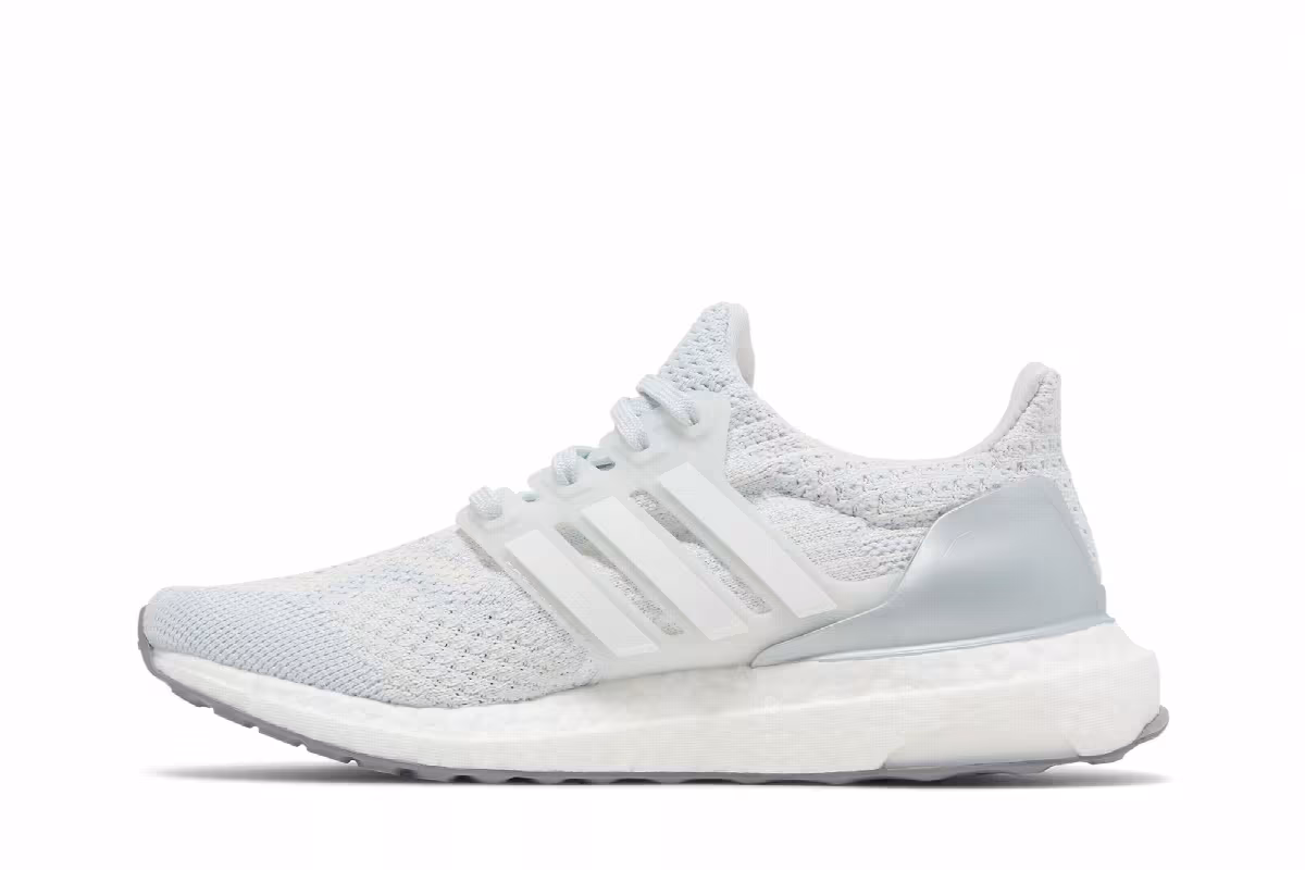 Adidas Women's UltraBoost 5.0 DNA Blue Tint, view 4