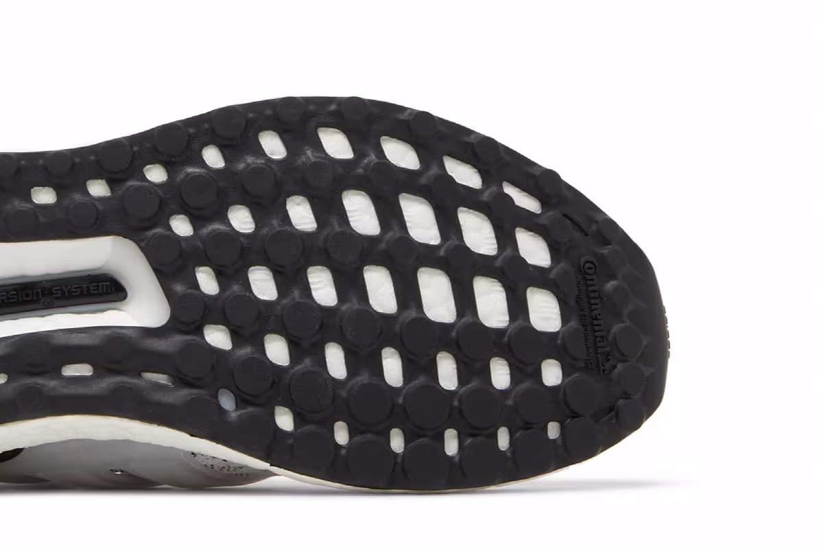 Adidas Women's UltraBoost 5 DNA White Black, view 6