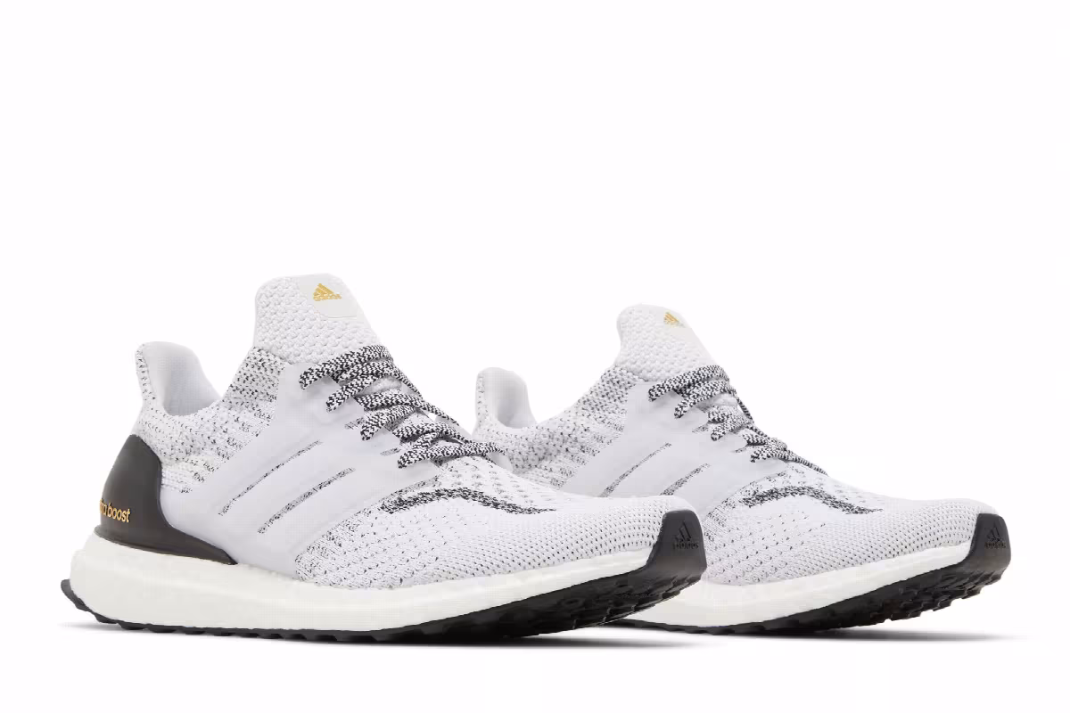 Adidas Women's UltraBoost 5 DNA White Black, view 9