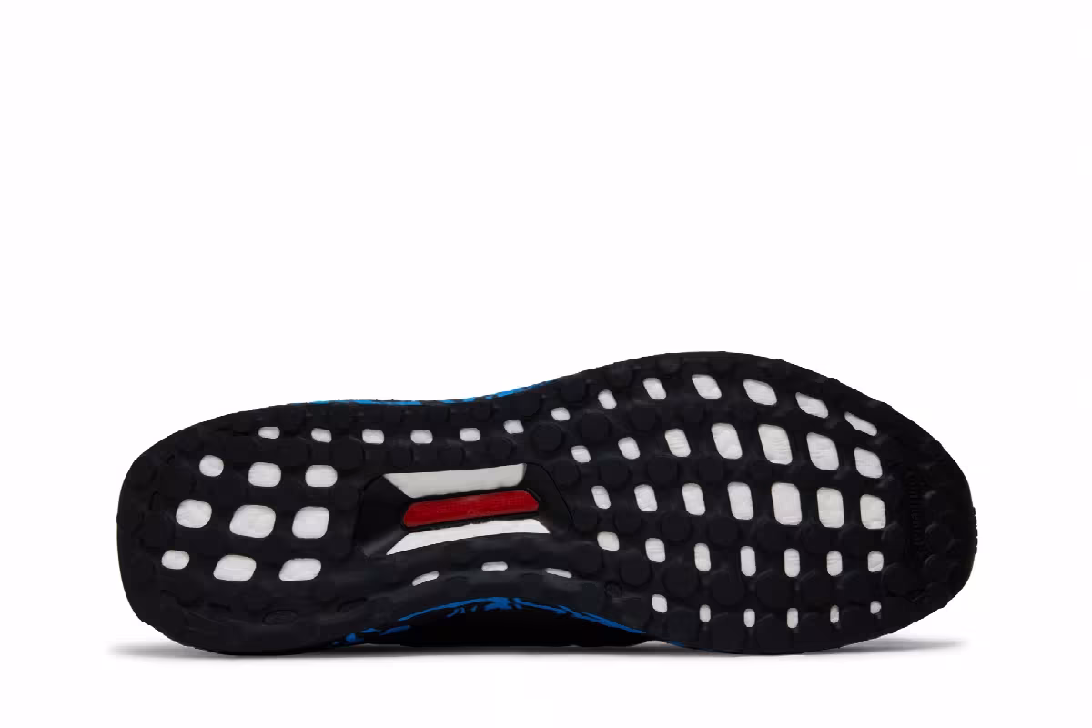 adidas UltraBoost 5.0 DNA Black Vivid Red, view 5