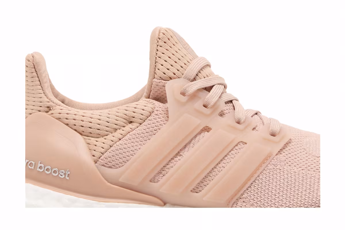 adidas Women's UltraBoost 5.0 DNA Ash Pearl, view 3