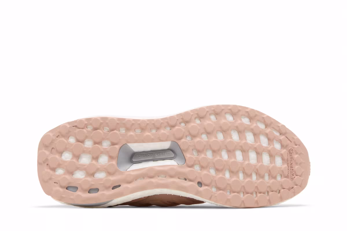 adidas Women's UltraBoost 5.0 DNA Ash Pearl, view 5