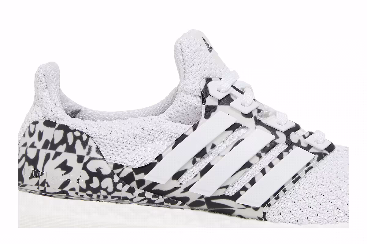 Adidas Women's UltraBoost 5.0 DNA Multi Pattern - White, view 3