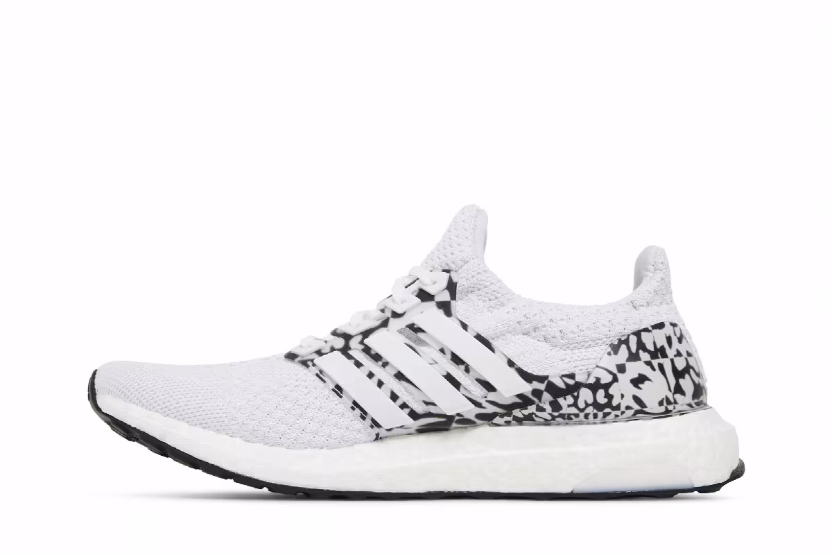 Adidas Women's UltraBoost 5.0 DNA Multi Pattern - White, view 4