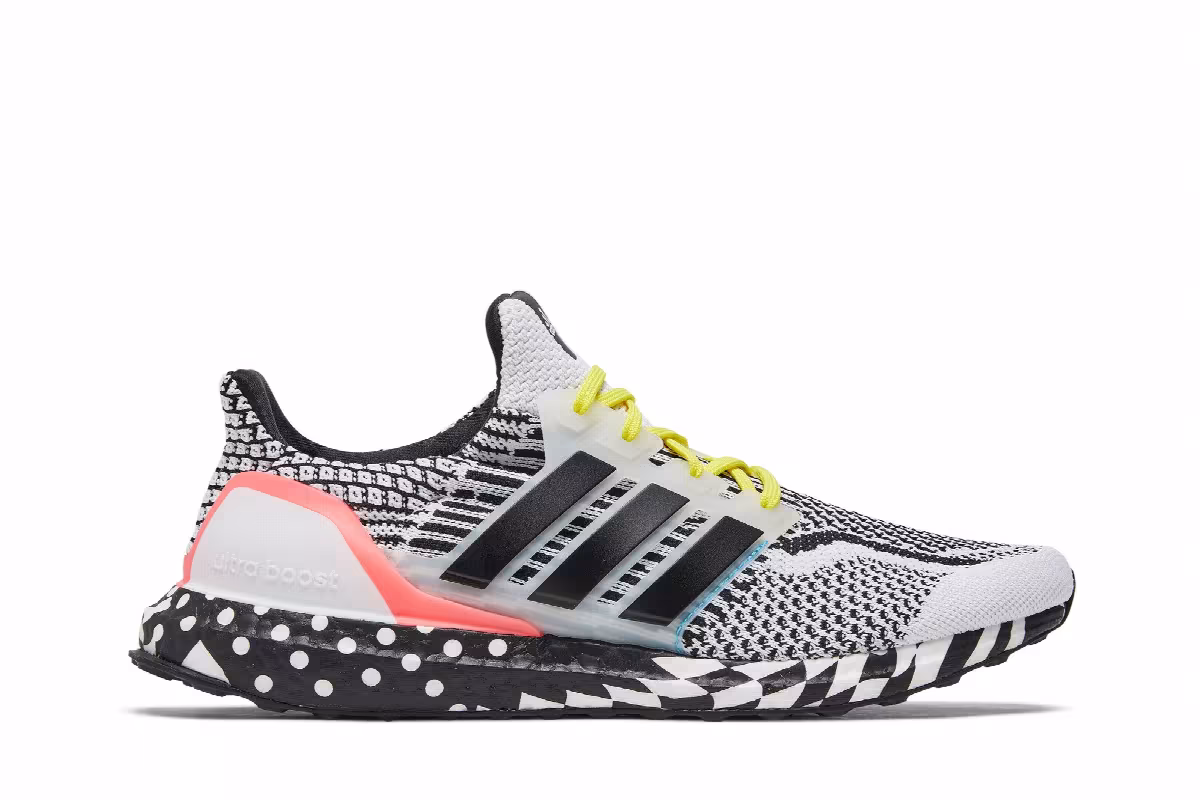 adidas UltraBoost 5.0 DNA Multi Pattern - White Black, view 2