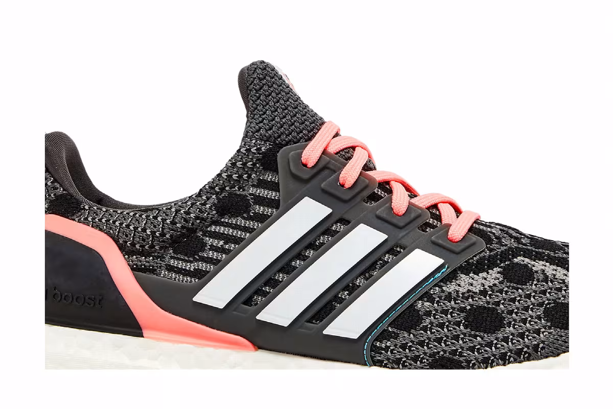 Adidas Women's UltraBoost 5.0 DNA Polka Dot - Grey, view 3