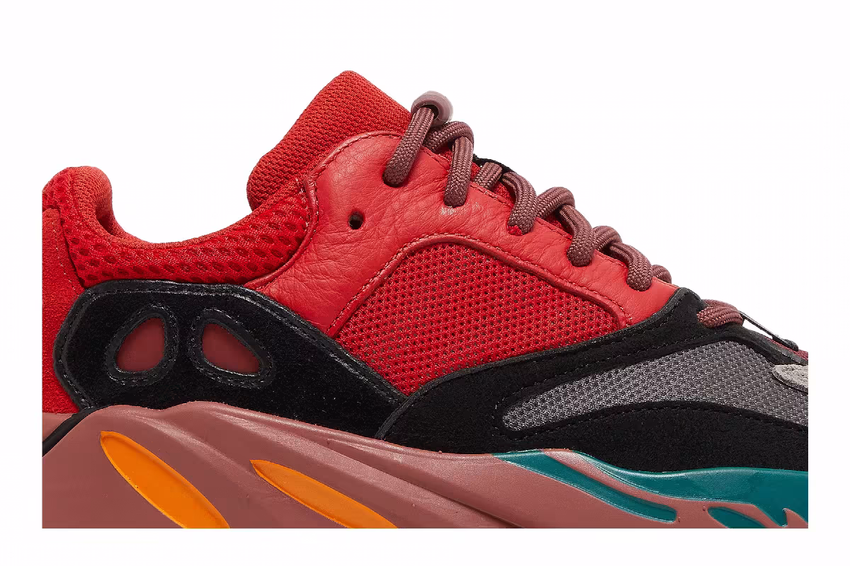 adidas Yeezy Boost 700 Hi-Res Red, view 3