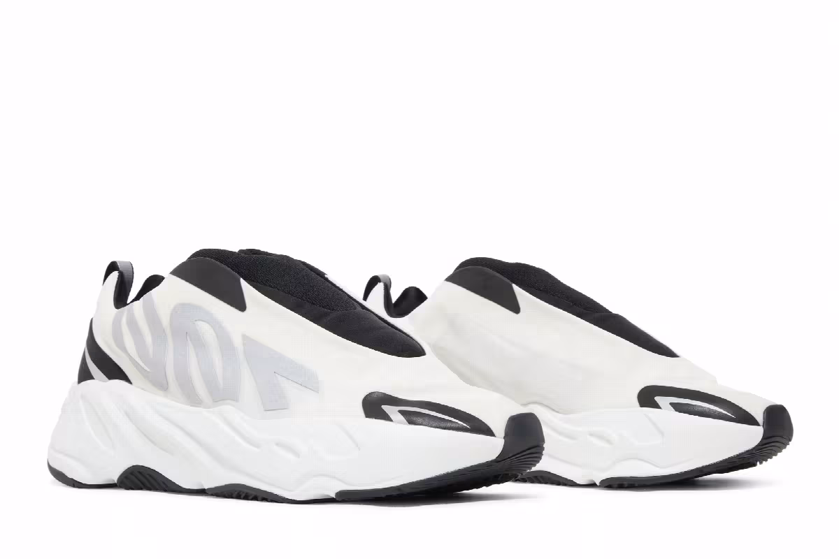adidas Men's Yeezy Boost 700 MNVN Laceless Analog, view 9