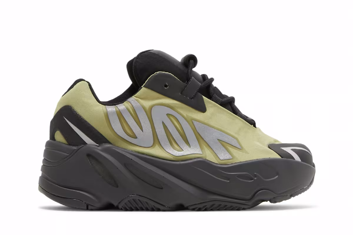 adidas Yeezy Boost 700 MNVN Infants Resin, view 2
