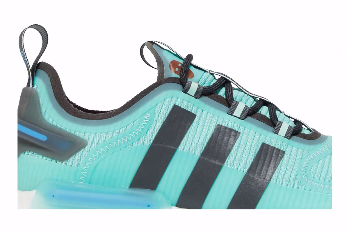 Xbox x adidas NMD_V3 Halo Infinite, view 3