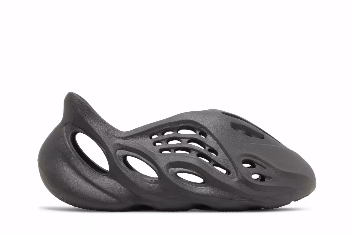 adidas Yeezy Foam Runner Onyx, view 2