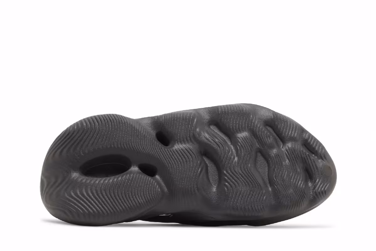adidas Yeezy Foam Runner Onyx, view 5