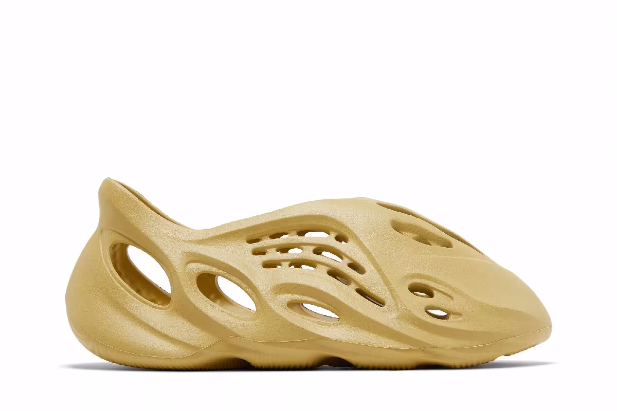 adidas Yeezy Foam Runner Sulfur, view 2