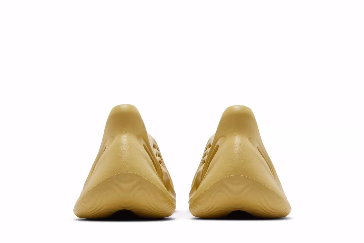 adidas Yeezy Foam Runner Sulfur, view 7