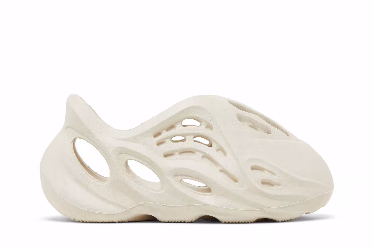 adidas Yeezy Foam Runner Kids Sand, view 2
