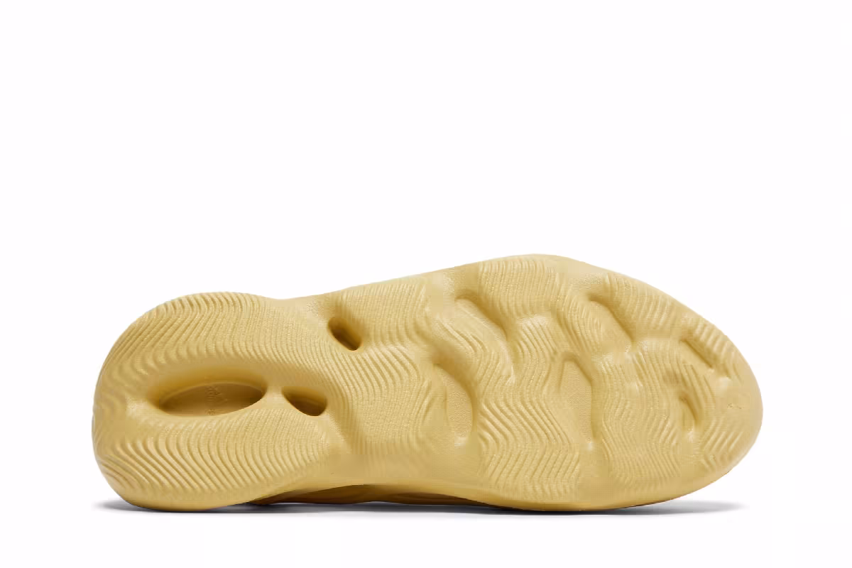 adidas Yeezy Foam Runner Kids Sulfur, view 5