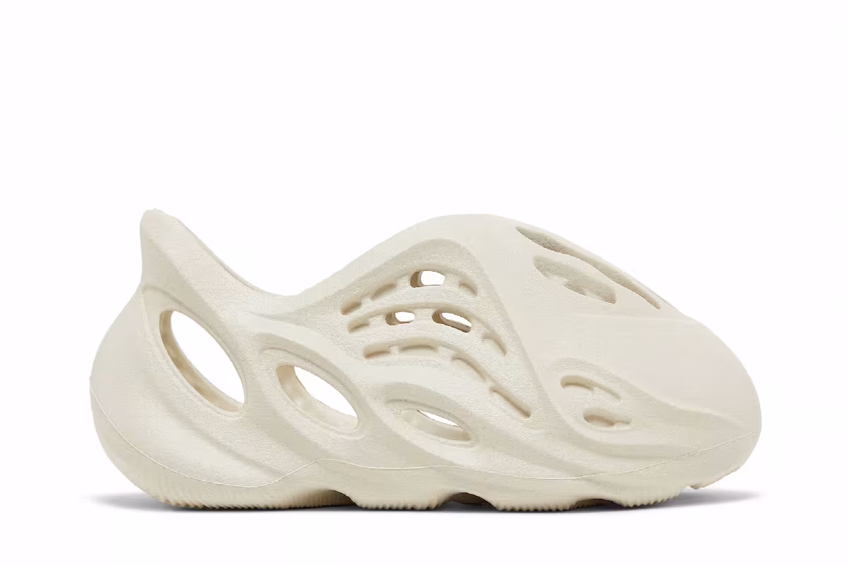 adidas Yeezy Foam Runner Infants Sand, view 2