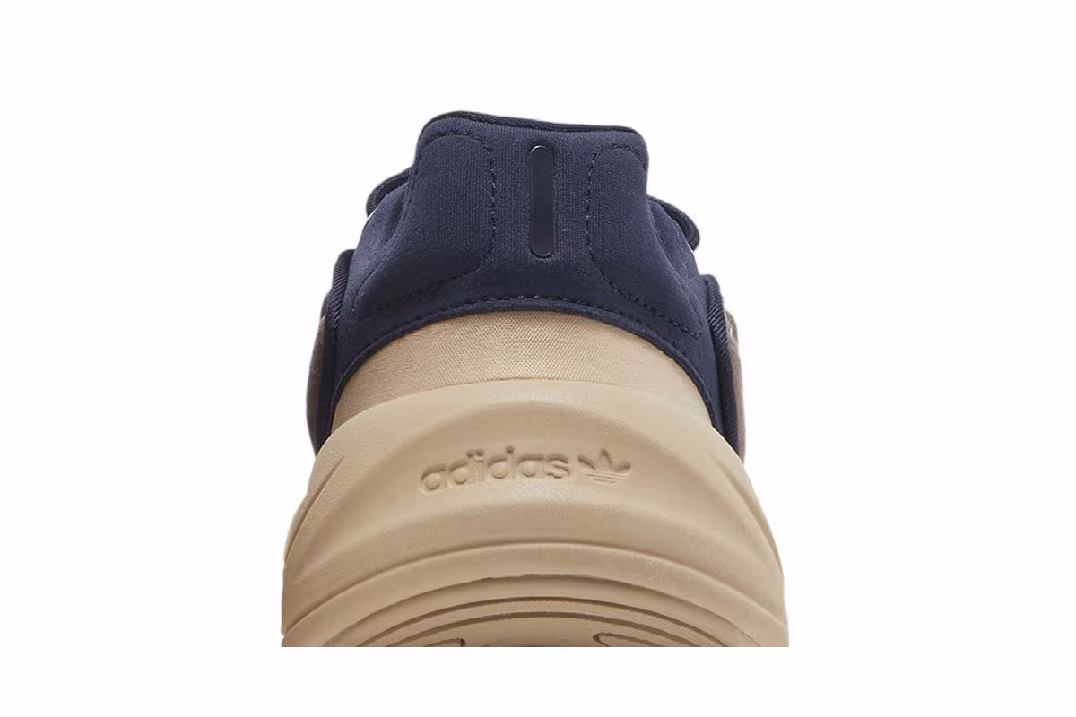 Adidas Women's Ozelia Trace Brown Legend Ink, view 8