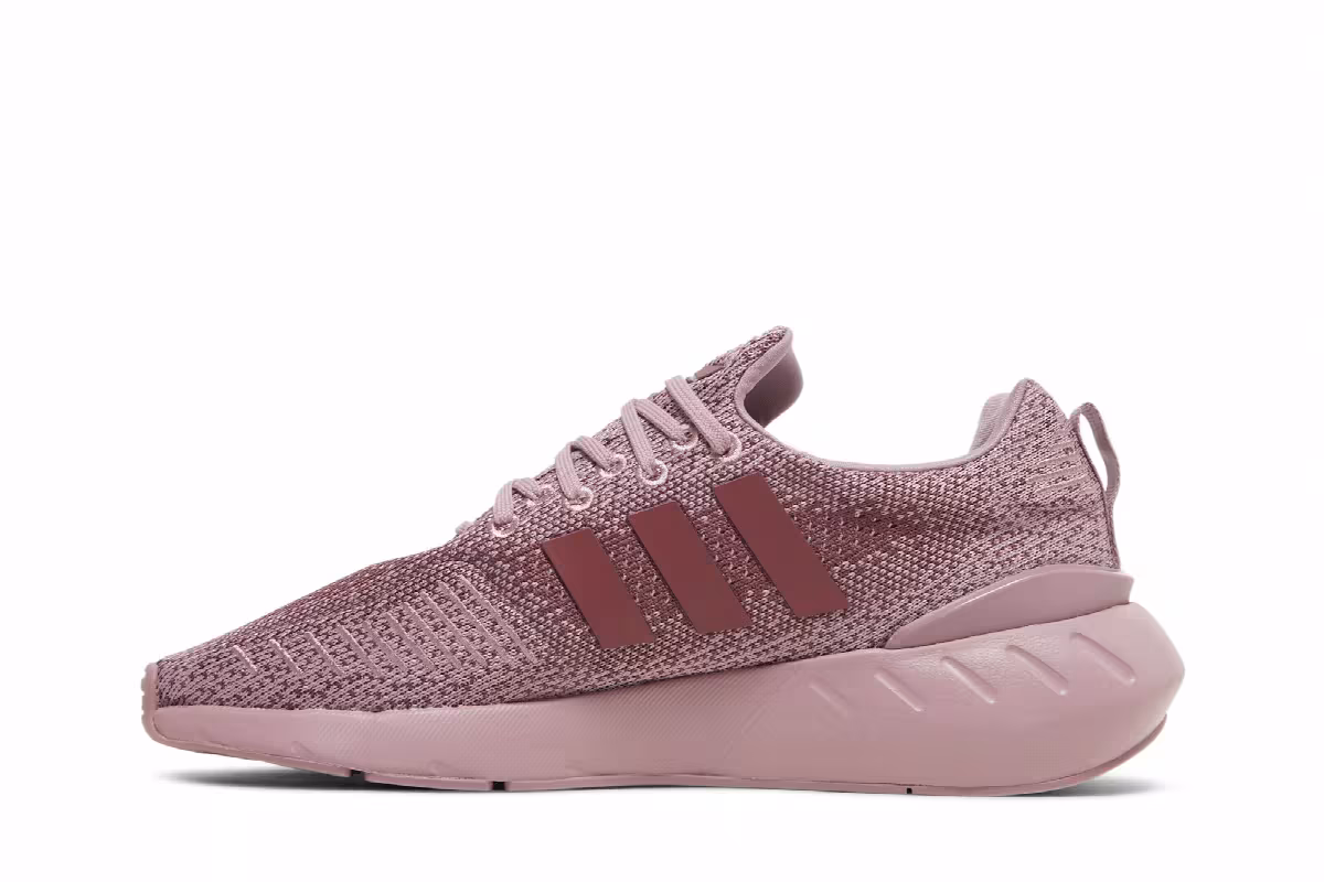 Adidas Women's Swift Run 22 Magic Mauve, view 4