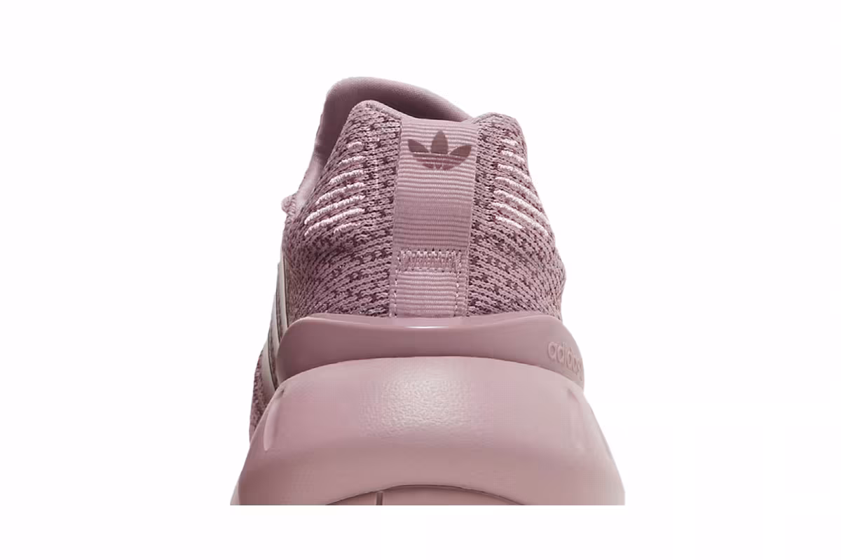 Adidas Women's Swift Run 22 Magic Mauve, view 8