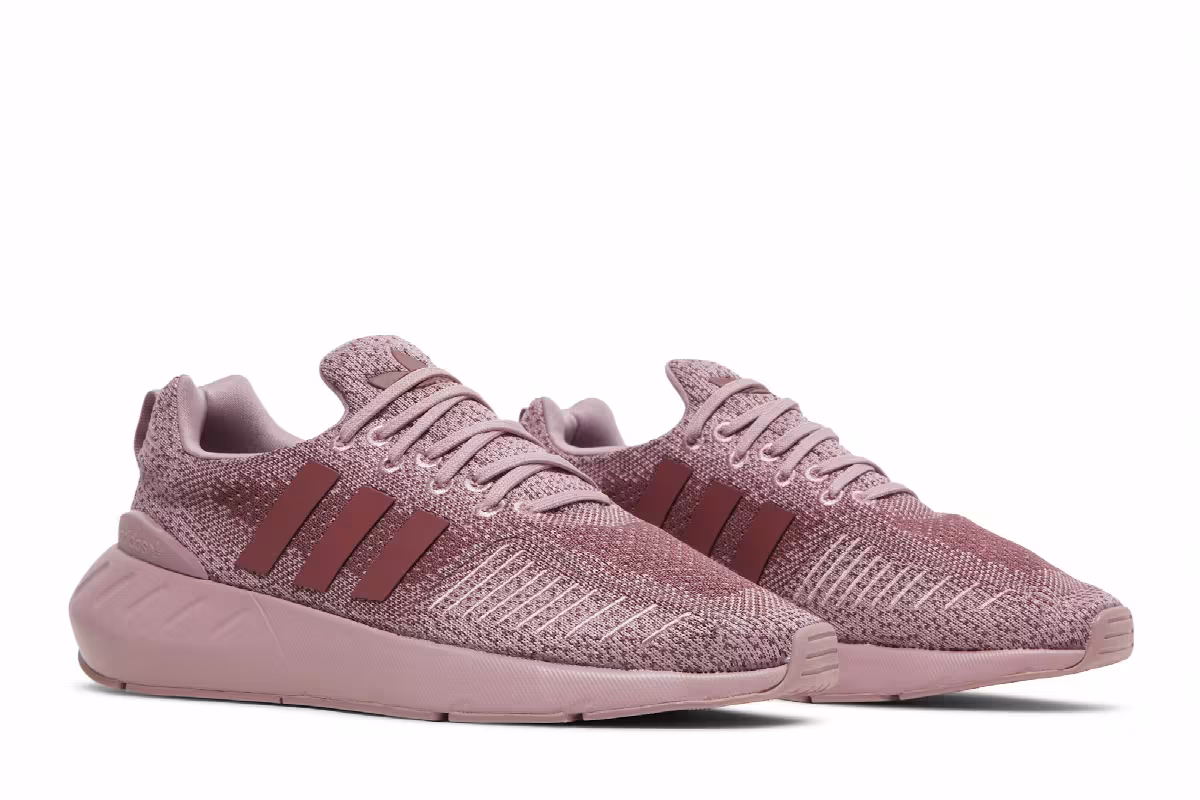Adidas Women's Swift Run 22 Magic Mauve, view 9