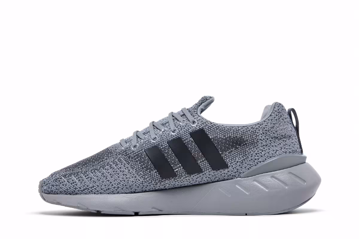 adidas Swift Run 22 Triple Grey, view 4