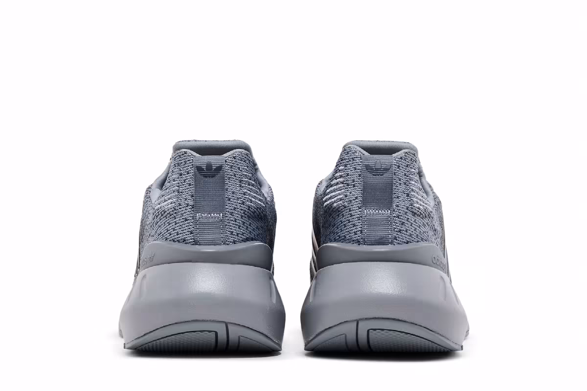adidas Swift Run 22 Triple Grey, view 7