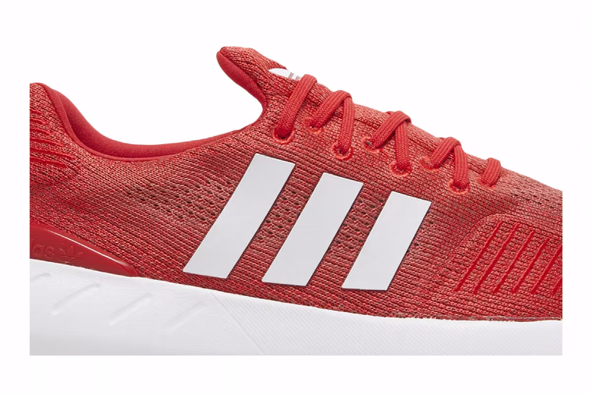 Adidas Swift Run 22 Vivid Red White, view 3