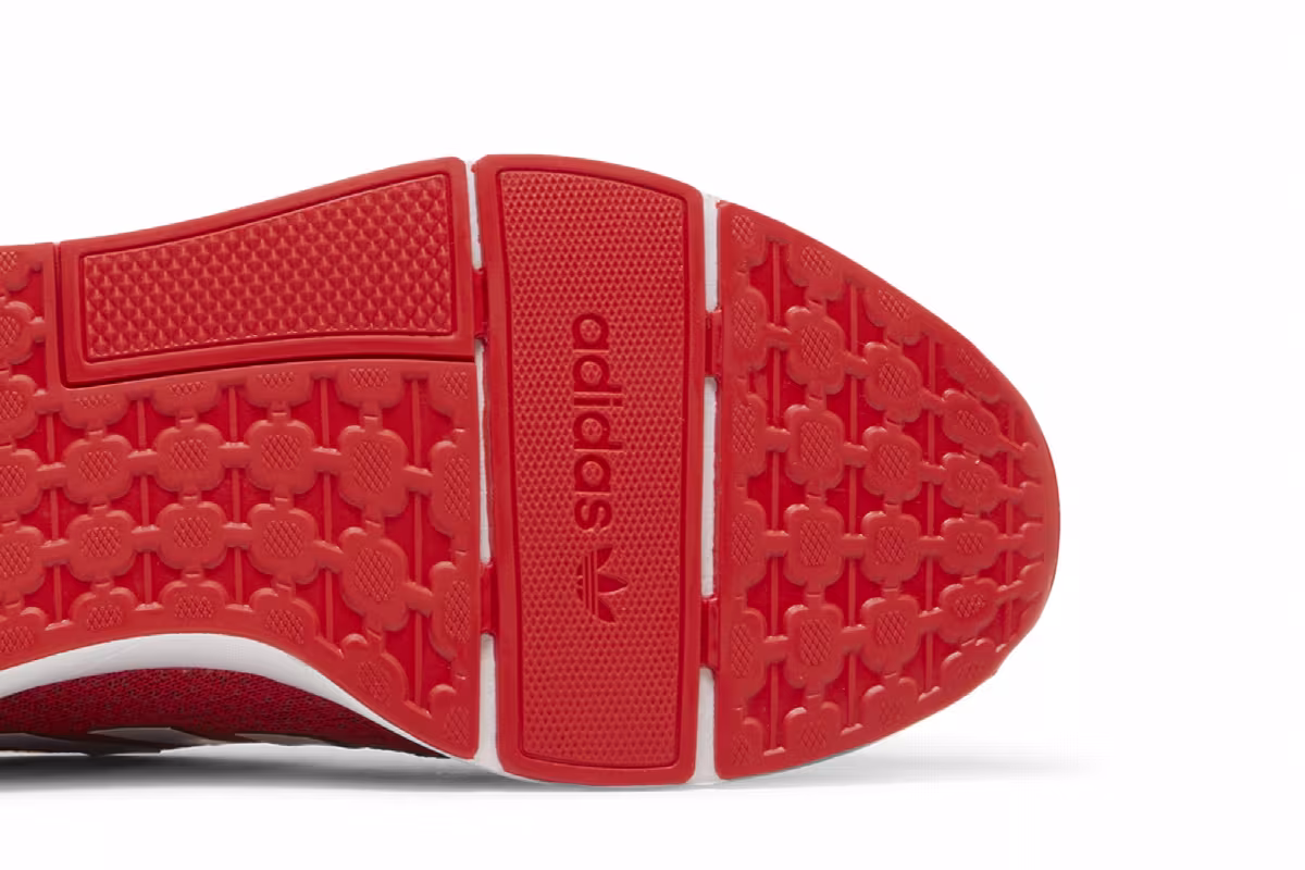 Adidas Swift Run 22 Vivid Red White, view 6