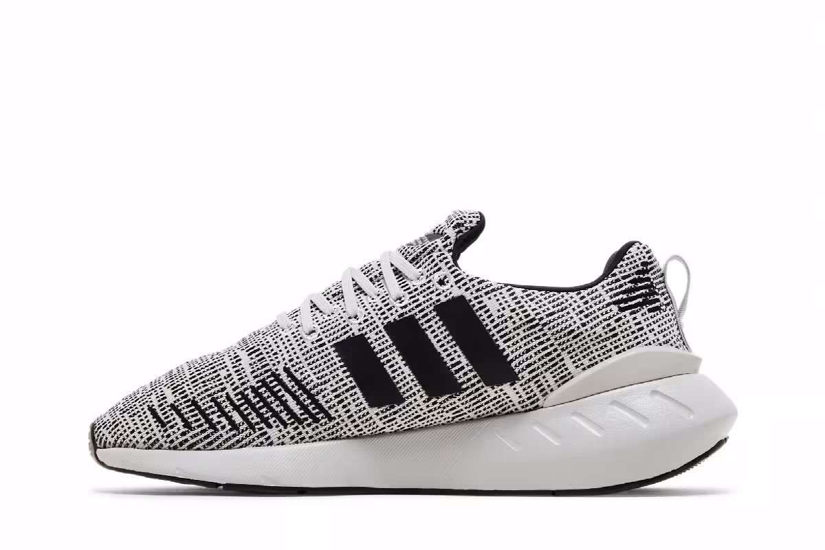 Adidas Swift Run 22 J Grey Black, view 4