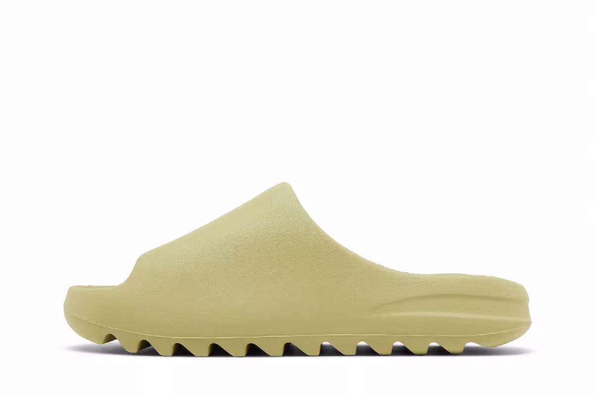 adidas Yeezy Slides Resin 2022, view 4