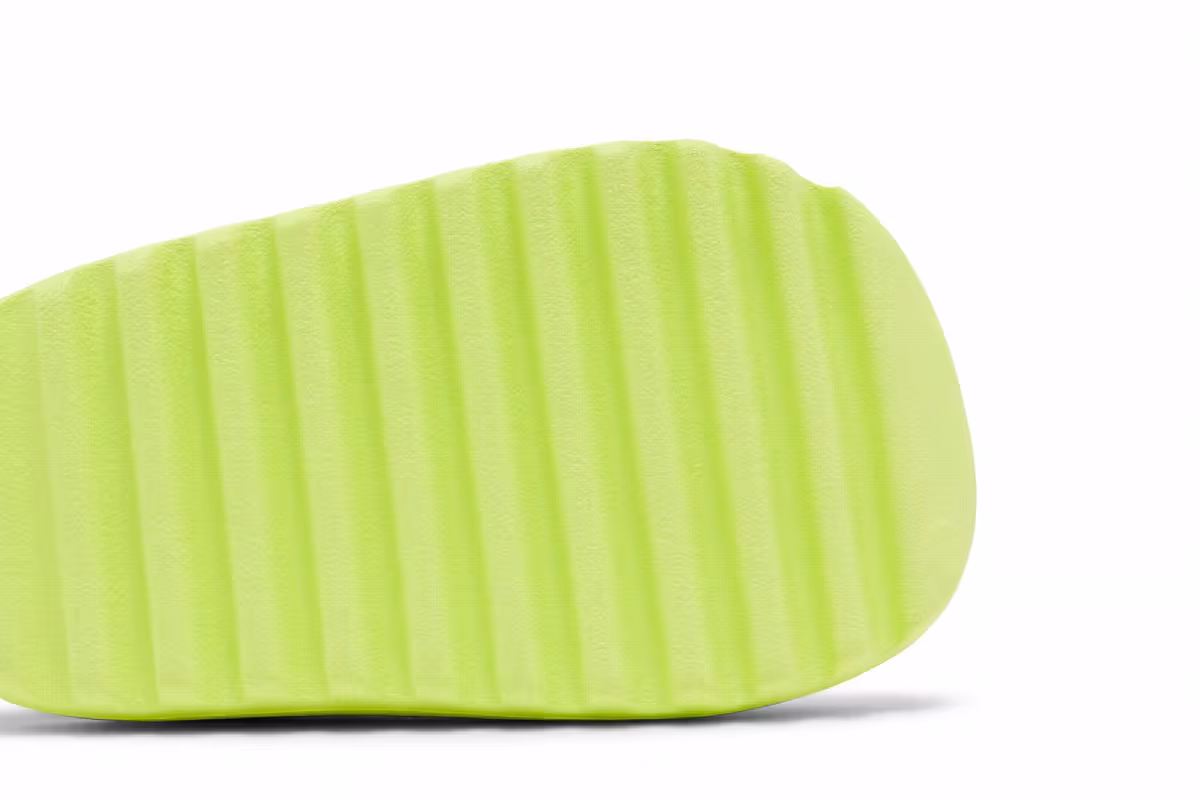 adidas Yeezy Slides Infants Glow Green 2022, view 6