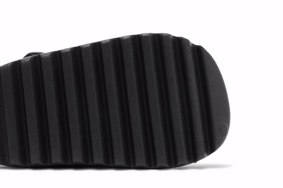 adidas Yeezy Slides Infants Onyx, view 6