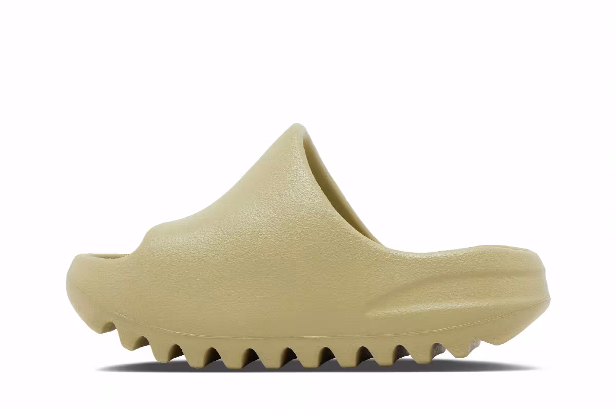 adidas Yeezy Slides Kids Resin 2022, view 4