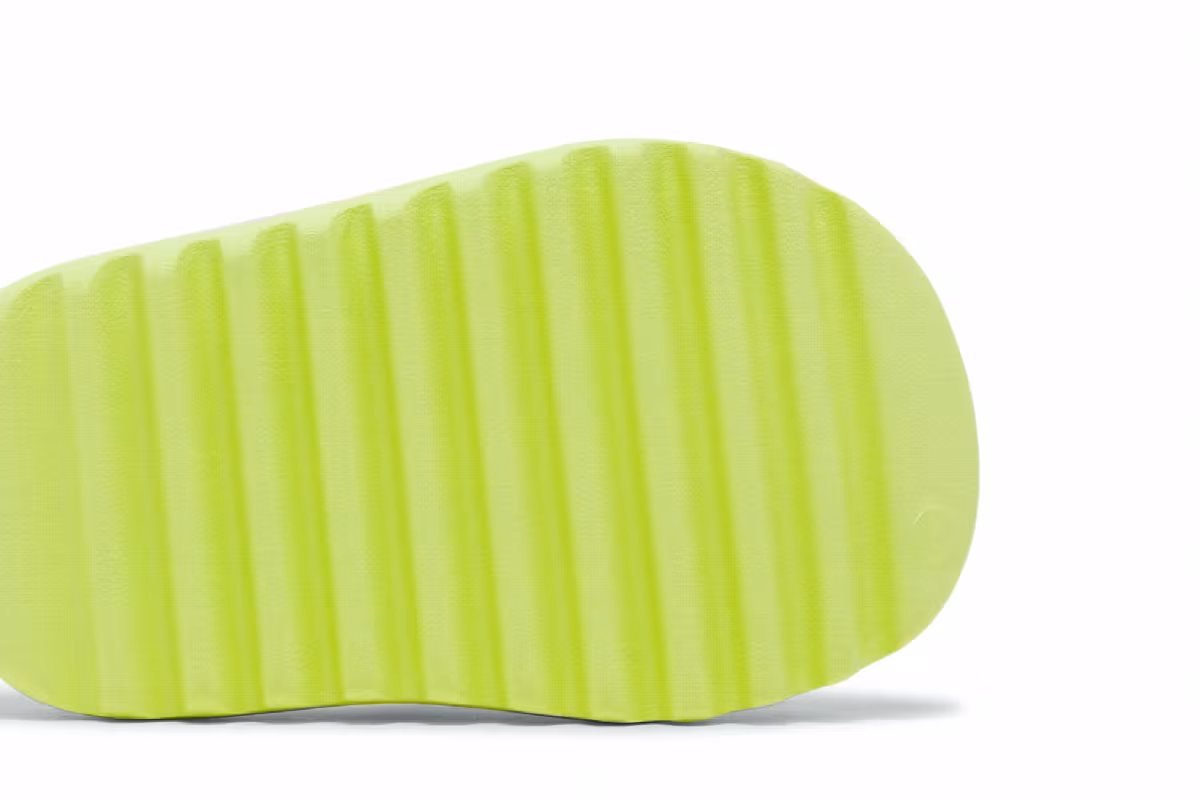 adidas Yeezy Slides Kids Glow Green 2022, view 6