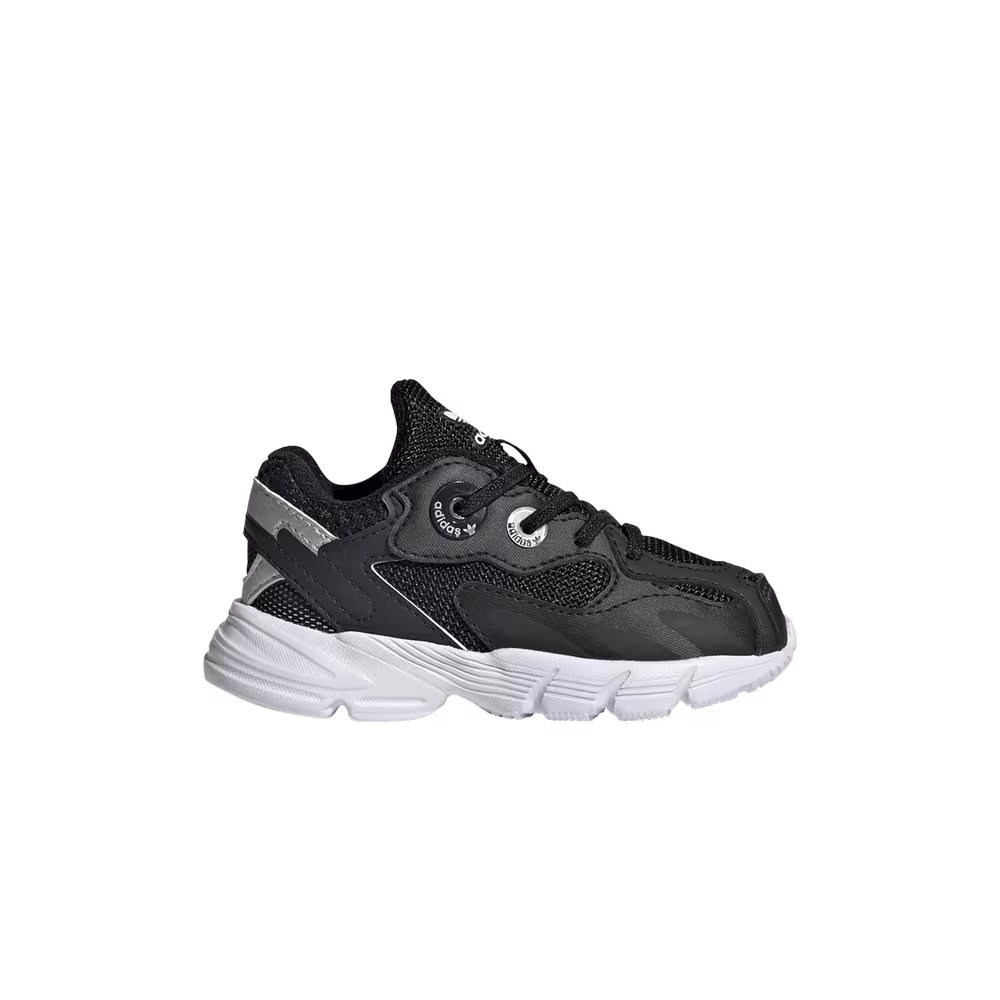 Adidas Astir I Black White