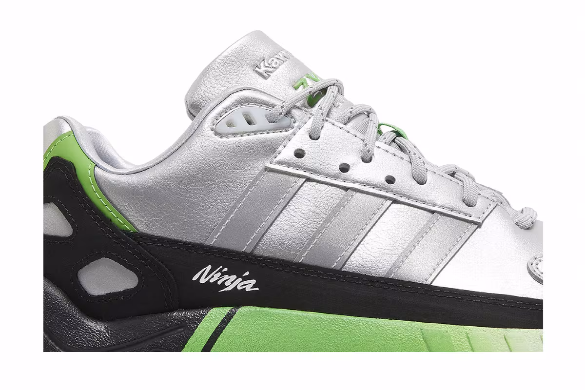 Kawasaki Ninja x adidas ZX 22 Boost Silver Metallic, view 3