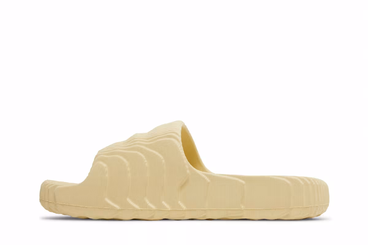adidas Adilette 22 Slides Desert Sand, view 4