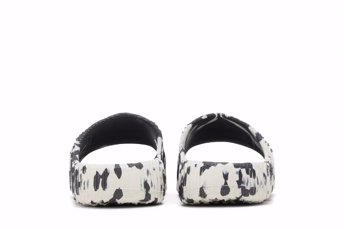 adidas Adilette 22 Slides Carbon Aluminium, view 7
