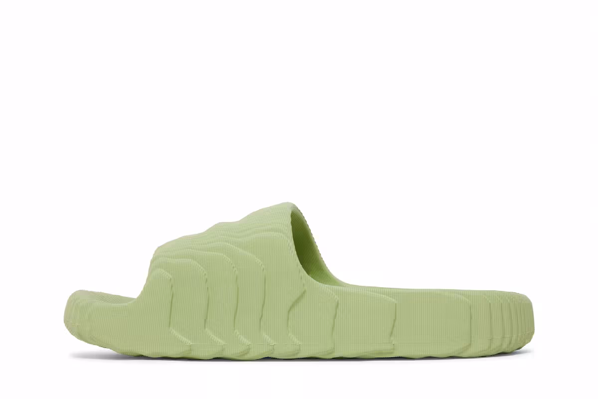 adidas Adilette 22 Slides Magic Lime, view 4