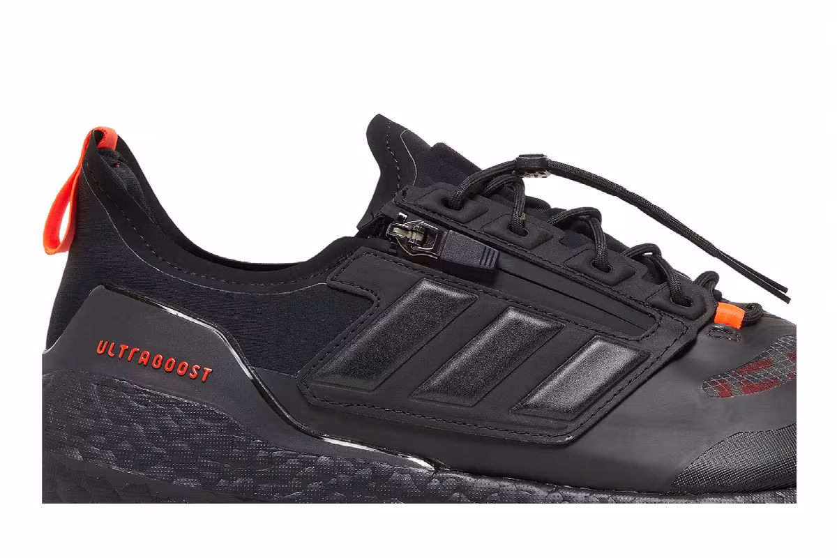 adidas UltraBoost 21 GORE-TEX Carbon Solar Red, view 3
