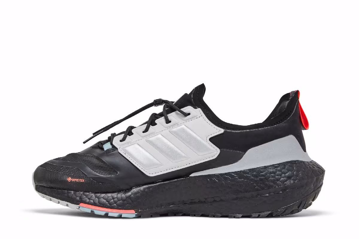 Adidas UltraBoost 21 GTX Black Silver Metallic, view 4