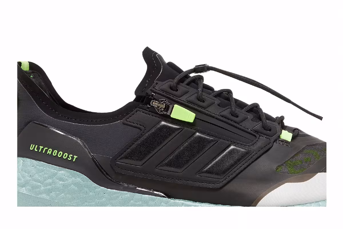 adidas UltraBoost 21 GORE-TEX Black Signal Green, view 3