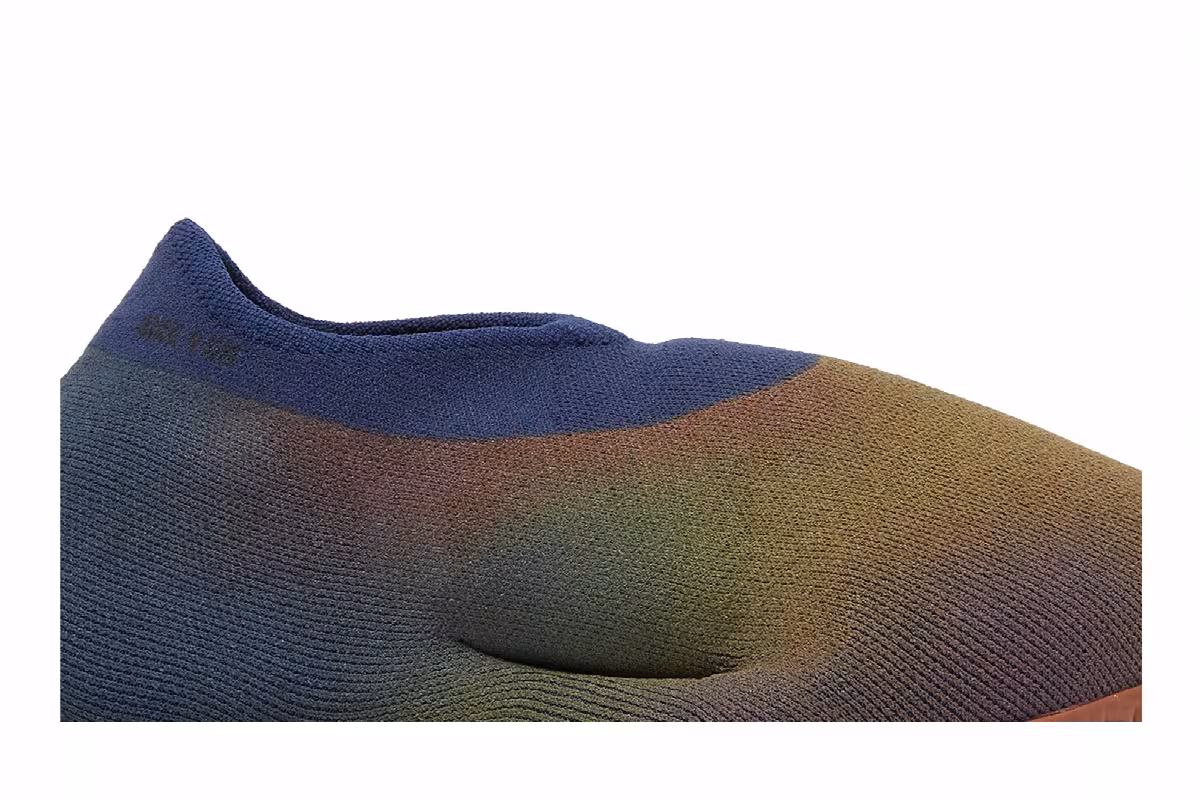 adidas Yeezy Knit Runner Fade Indigo, view 3