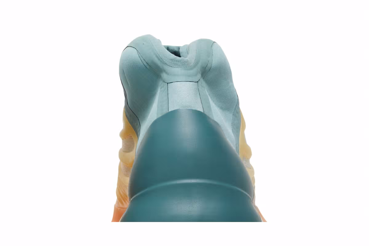 adidas Yeezy Quantum Hi-Res Coral, view 8
