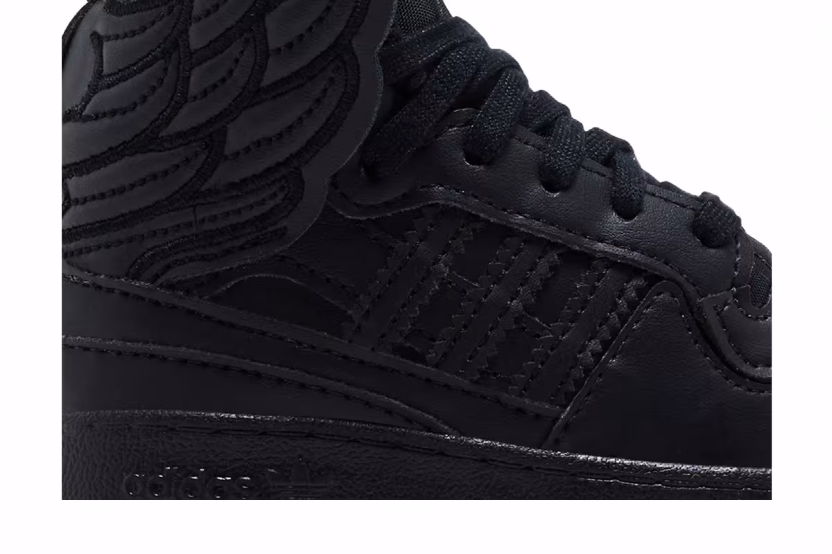 Jeremy Scott x adidas Wings 4.0 I Core Black, view 3