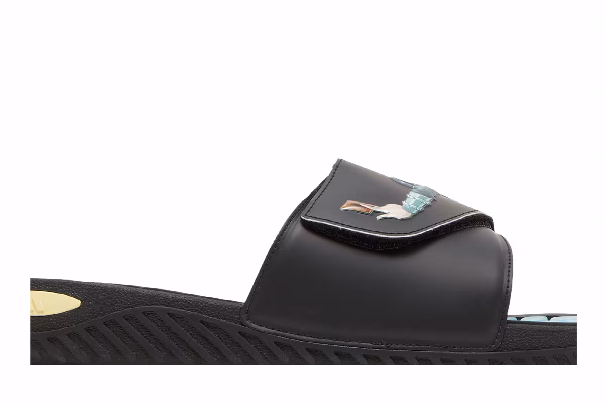 Yu-Gi-Oh! x adidas Reptossage Slide Blue Eyes White Dragon, view 3