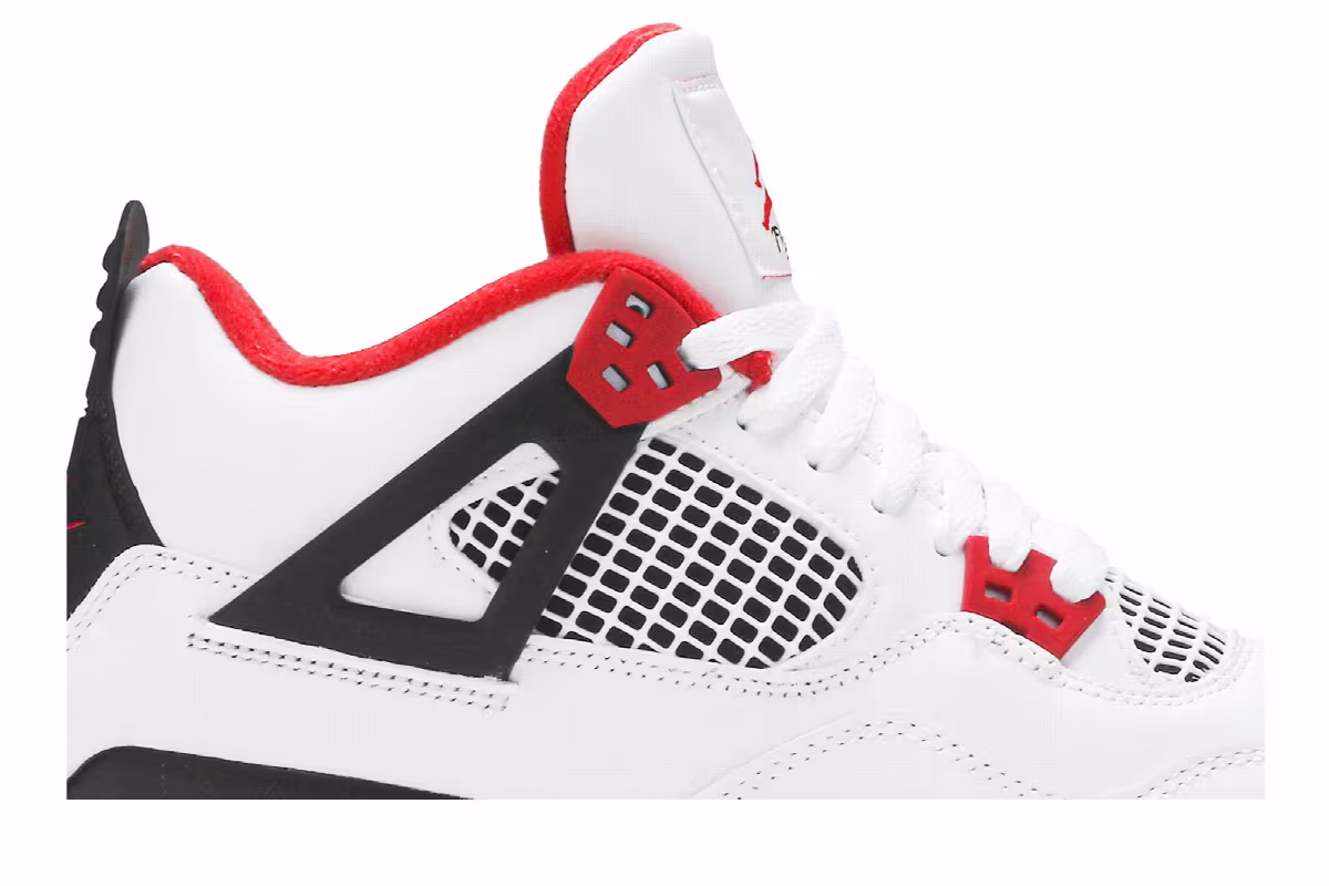 Air Jordan 4 OG GS Fire Red 2020, view 3